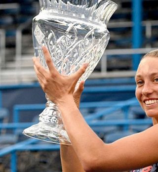 Yanina Wickmayer do dvojnega naslova v Washingtonu!