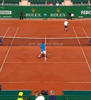 VIDEO! Andreas Seppi z udarcem med nogama navdušil občinstvo v Monaku!