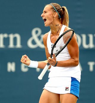 Polona Hercog v manj kot uri igre odpihnila 14. igralko sveta!