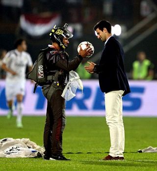 VIDEO! Novak Djokovič pokazal nekaj nogometnega znanja na tekmi med AC Milanom in Real Madridom!