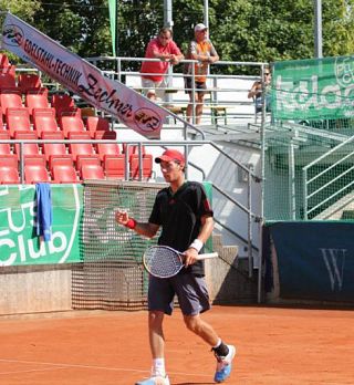 Kar nekaj Slovencev in Slovenk že v četrtfinalu mednarodnih teniških turnirjev!