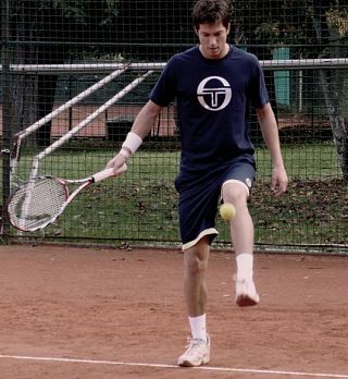 Aljaž Bedene predal polfinale po dobljenem prvem nizu!