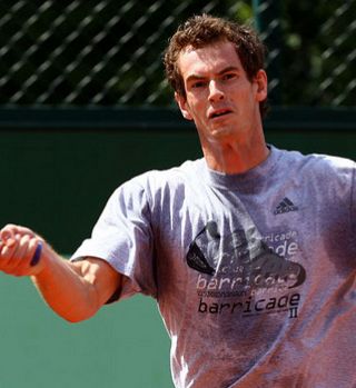 Andy Murray opozarja, da lahko zaradi menjave žogic v Roland Garrosu pride do poškodb!