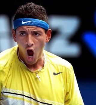 17 letni Nick Kyrgios kot povabljenec osvojil challenger v Sydneyju!