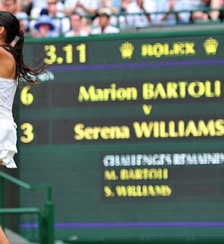 Wimbledon: Adijo Serena, Venus in Caroline!