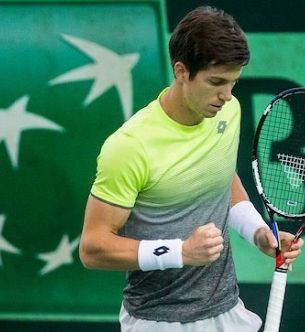 Superiorni Bedene deklasiral Veselya v 1. krogu Buenos Airesa