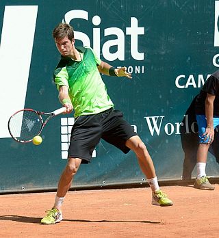 Bedene stežka čez 1. krog Challengerja v Genovi!