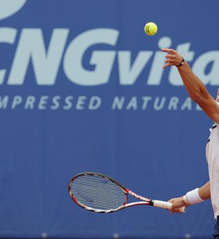 VIDEO! Odlični Aljaž Bedene preko 'bolgarskega Federerja' v četrtfinale Prage!