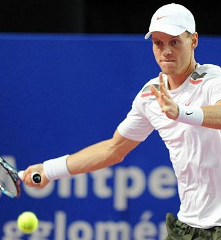 Tomas Berdych v finalu Montpellierja zlomil domačina Gaela Monfilsa!