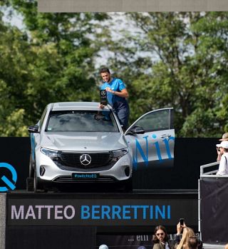 Matteo Berrettini blestel v Stuttgartu