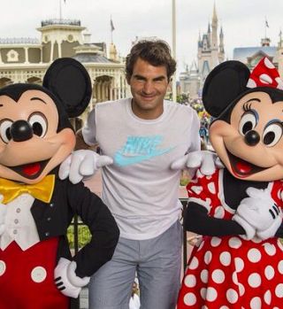 FOTO! Nadal v Oregonu, Federer v Disneyju, Djokovič pri Googlu... .