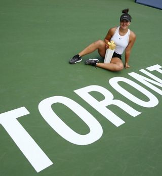 Šok, Serena predala, Bianca Andreescu pri 19 letih do druge Premier lovorike