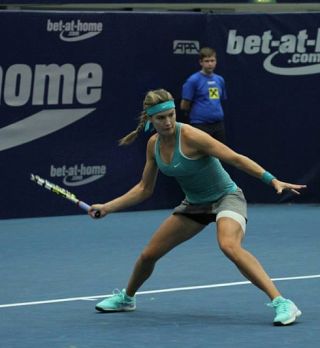 Bouchardova začenja z zmago WTA turnir v Linzu, Ivanovičeva predala