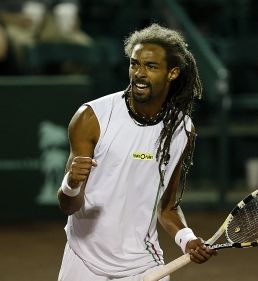 Dustin Brown v Houstonu izločil prvopostavljenega Isnerja za prvo zmago nad TOP10!