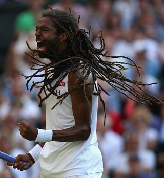 Nov šok za Nadala. Španca je iz Wimbledona vrgel 'Rastaman' Dustin Brown