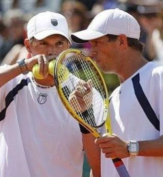 Davis Cup: Dvojčka Brian prinesla ZDA pomembno zmago, Hrvati blizu novega presenečenja v Argentini