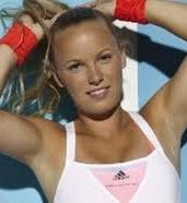 FOTO! Ali Caroline Wozniacki št.1 ženskega tenisa hodi z Roryjem McIlroyem, novo zvezdo golfa?