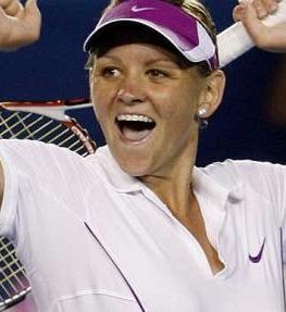 Avstralka Casey Dellacqua podrla 9 let star rekord!