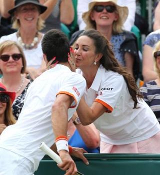 VIDEO! Novak Djokovič užival na teniški ekshibiciji in zabaval gledalce!