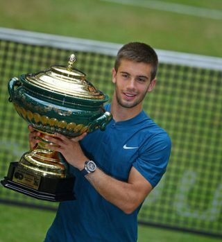 Borna Čorič zrušil Federerja v Halleju in s prestola na ATP lestvici