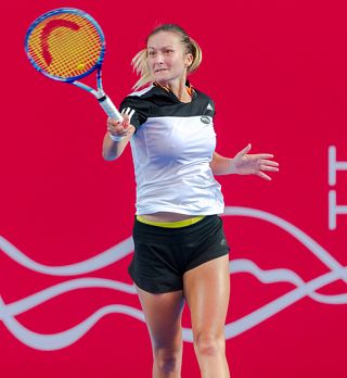 Odlična Dalila Jakupovič v glavnem delu WTA turnirja v Hong Kongu !