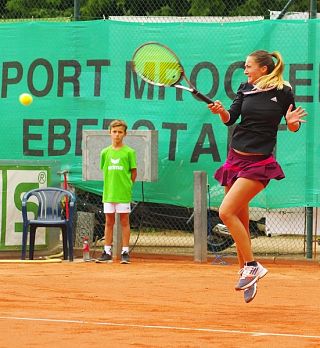 Jakupovičeva nekoliko prekratka v finalu ITF-ja v Darmstadtu