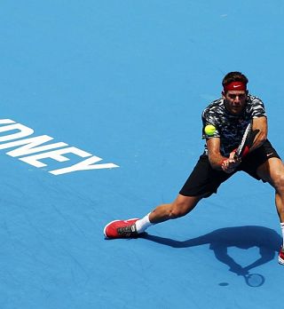 Kukuškin ustavil Del Potra v četrtfinalu Sydneya