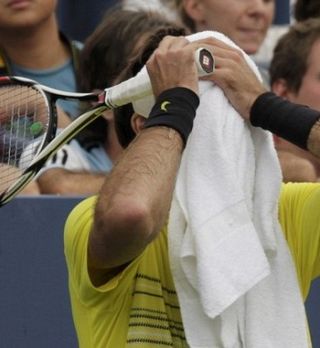 Simon izločil zmagovalca OP ZDA leta 2009 Del Potra; Nadal, Ferrer in Roddick brez težav