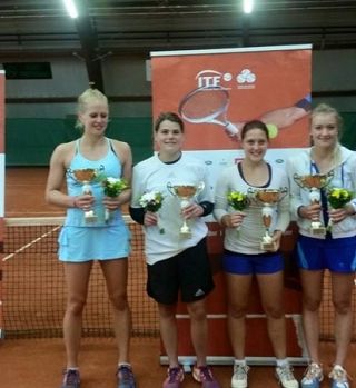 Potočnikova in Šipkova v Velenju dvignili pokal v dvojicah. Zagorčeva v polfinalu 'singlov'