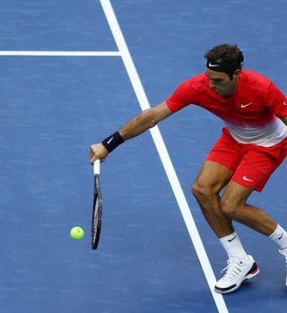 Federer še drugič v peti niz, Nadal oddal enega