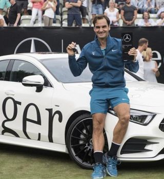 Neverjetni Federer do 98. naslova in spet zavzema 1. mesto na ATP lestvici