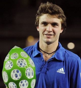 Gilles Simon slavil pred domačimi gledalci!