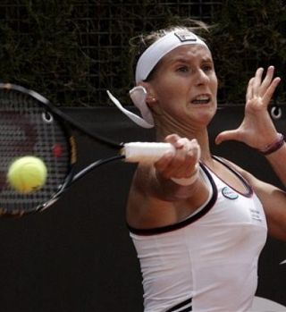 Polona Hercog prišla v osmino močnega teniškega turnirja v Charlestonu!