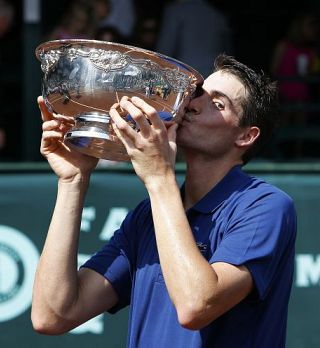 Isner do prve peščene lovorike v karieri; Robredo zmagovalec Casablance!