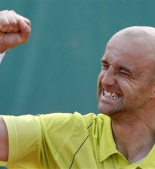 PEKING: Ivan 'strašni' Ljubičić pohrustal Murraya, Isner Davidenka, Ferrer pa Soderlinga!