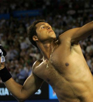 FOTO! Jo Wifried Tsonga je poziral gol!