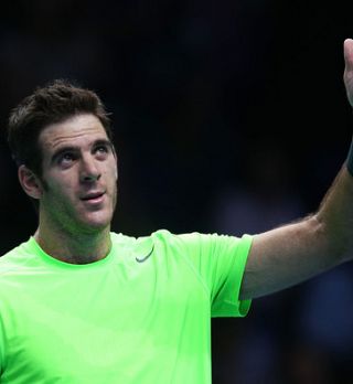 Del Potro ponovil leto 2009 in premagal Federerja za polfinale zaključnega mastersa!