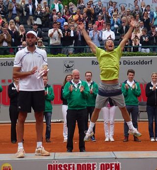 Kohlschreiber v finalu domačega Düsseldorfa premagal dr.Iva!