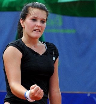 Nastja Kolar z zmago v 2. krog WTA turnirja na Kitajskem!