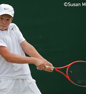 Komaj 14 letni Stefan Kozlov je zmagal v 1. krogu Wimbledona v mladinski konkurenci!