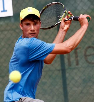 Tin Krstulovič na ITF mladinskem turnirju zmagal v dvojicah, med posamezniki pa igral finale