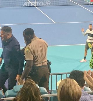 Kyrgios 1, provokator 0