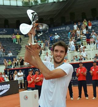 Leonardo Mayer preko prvopostavljenega Ferrerja do kariernega prvenca v Hamburgu!