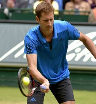 Florian Mayer v velikem finalu Halleja premagal mladega rojaka Zvereva