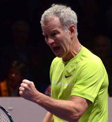 53 letni John McEnroe ugnal vse 