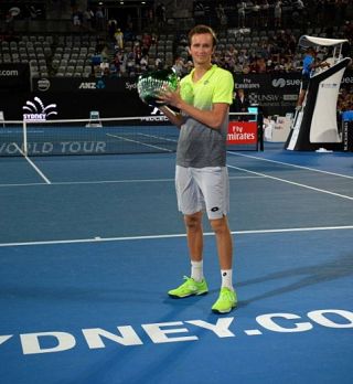 Daniil Medvedev Sydneyu dobil najmlajši finale v zadnjih desetih letih