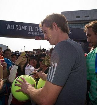 Andy Murray zlahka v polfinale Šenzena!