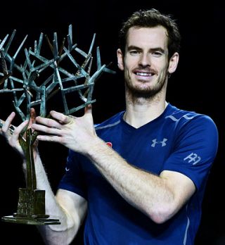 Andy Murray okrasil pohod na vrh teniške lestvice s prvim naslovom v pariški dvorani Bercy