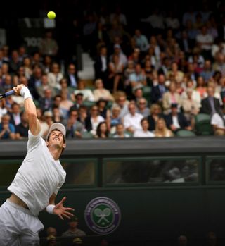 Murray in Nadal brezhibna v uvodu Wimbledona, Kyrgos po poškodbi že izločen, 'out' tudi Wawrinka