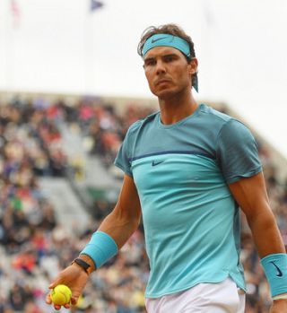 Nadal dominanten kot nekoč: rekordna zmaga in fantastični 'tweener'